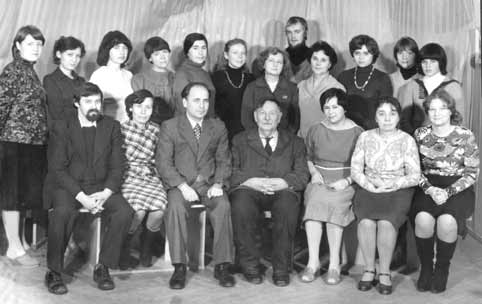 С.Кузнецов среди сотрудников